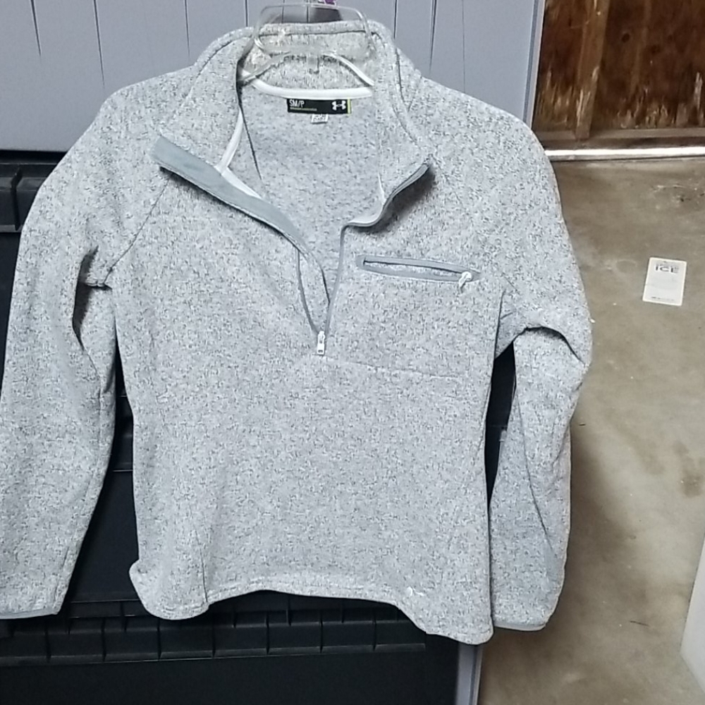 Sweat shirt
